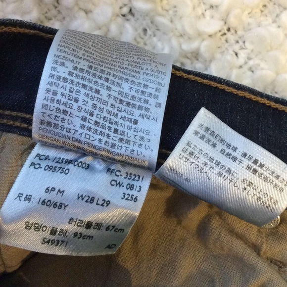 Levi’s Perfectly Slimming 512 straight leg jeans - Picture 8 of 8